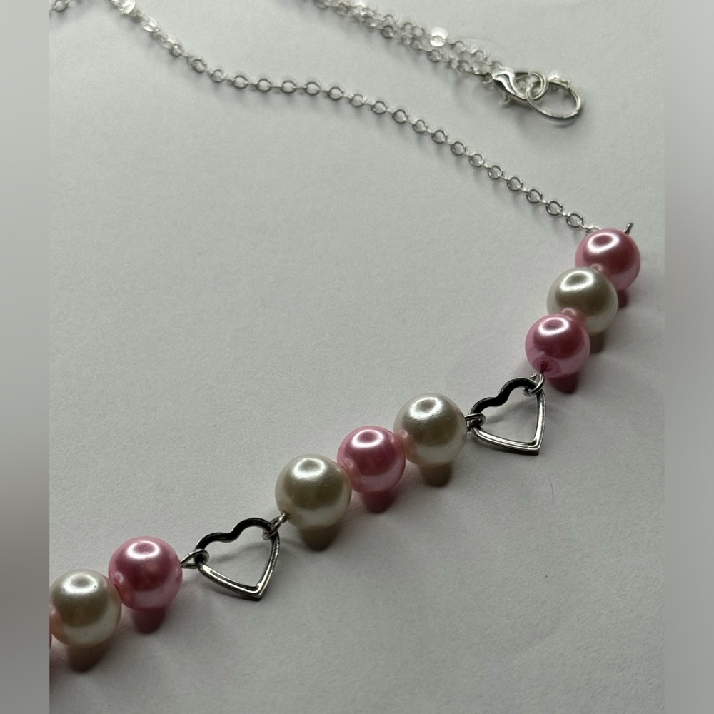 pink and white pearl heart necklace
